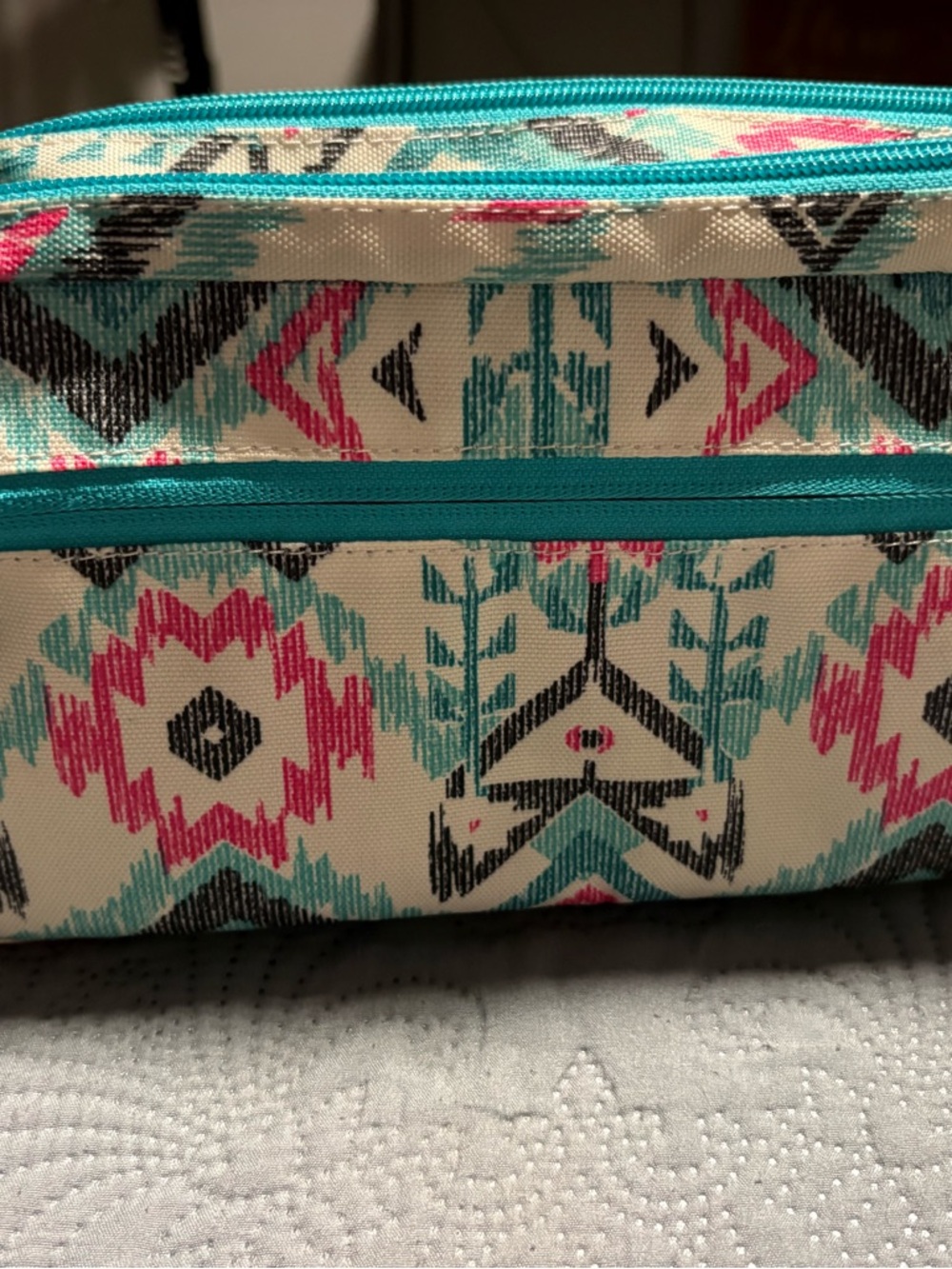 KAVU Grizzly Kit, Padded Accessory Bag Travel Case - Picture 8 of 11